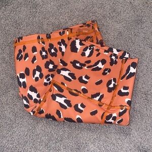 Burnt Ochre Wavy Leo PowerHold Fabletics 6” Short